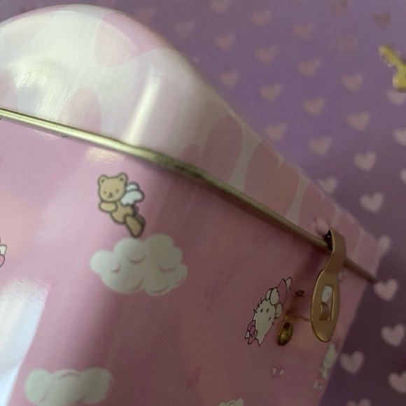 Hello Kitty vintage tin chest with lock - Picture 10 of 16